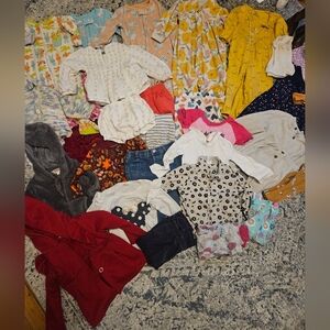 34 Pieces 18-24 Month Toddler Girl Clothing Lot Boots Jackers Sleepers Dresses